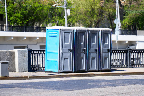 Best Portable bathroom rental  in New Pek, IN